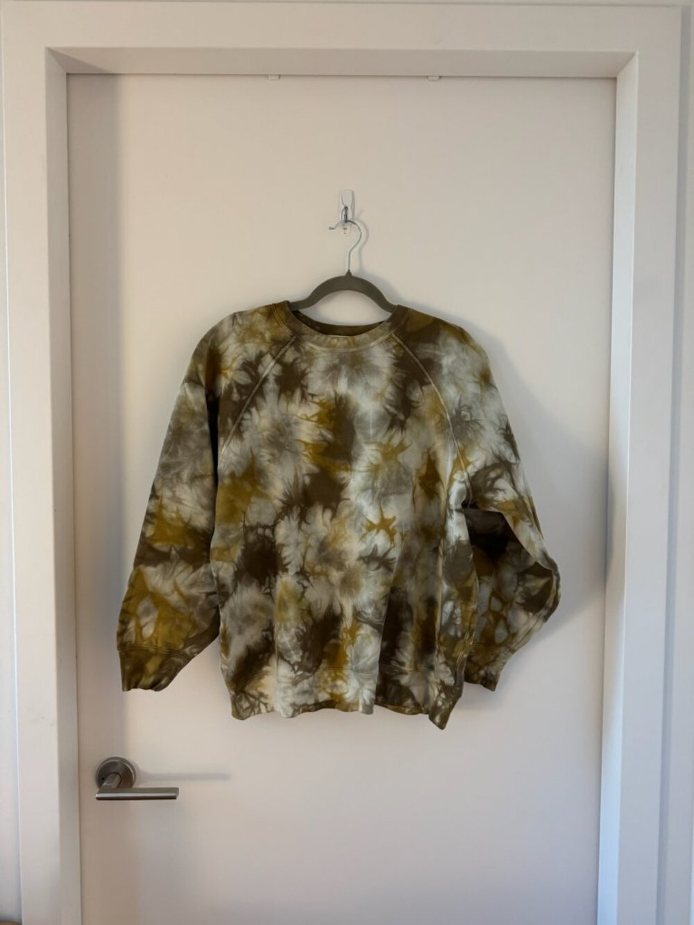 WOMENS ARITZIA WILFRED FREE SPACE DYE TIE DYE SWEATSHIRT PULLOVER GREEN SZ M